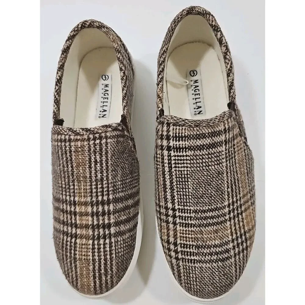 Magellan OutDoors Shoes Loafers Slip Ons Women Size 10B Brown Plaid.